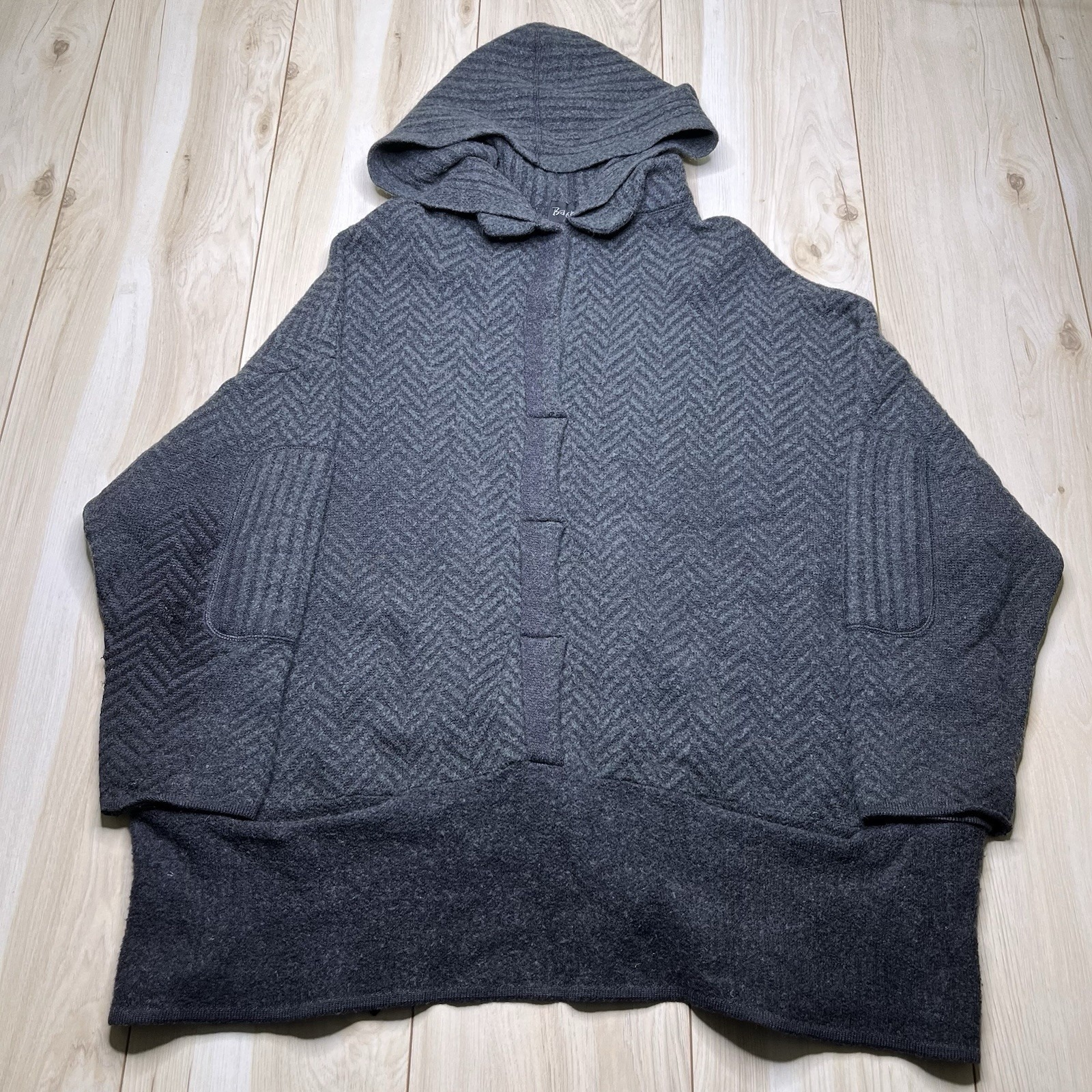 Backstage 100% Merino Wool Hoodie Knit Sweater Womens Large Herringbone Green